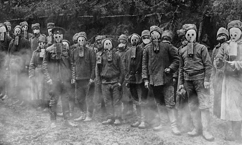 История развития военной техники: от древних орудий до современных боевых машин